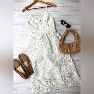 DO+BE White Lace Midi Dress